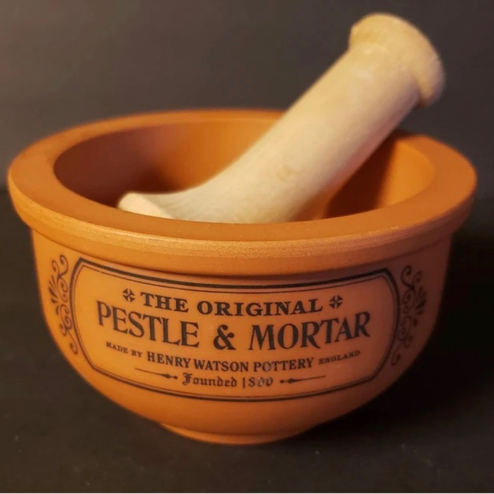 Small Mortar n Pestle by Henry Watson Suffolk England Terracotta Wood BNWOT RARE